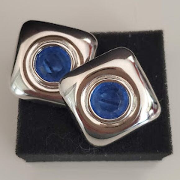 Vintage Swarovski S.A.L. Earrings Rhodium Plated Blue Crystals Clip On Signed - Picture 5 of 5